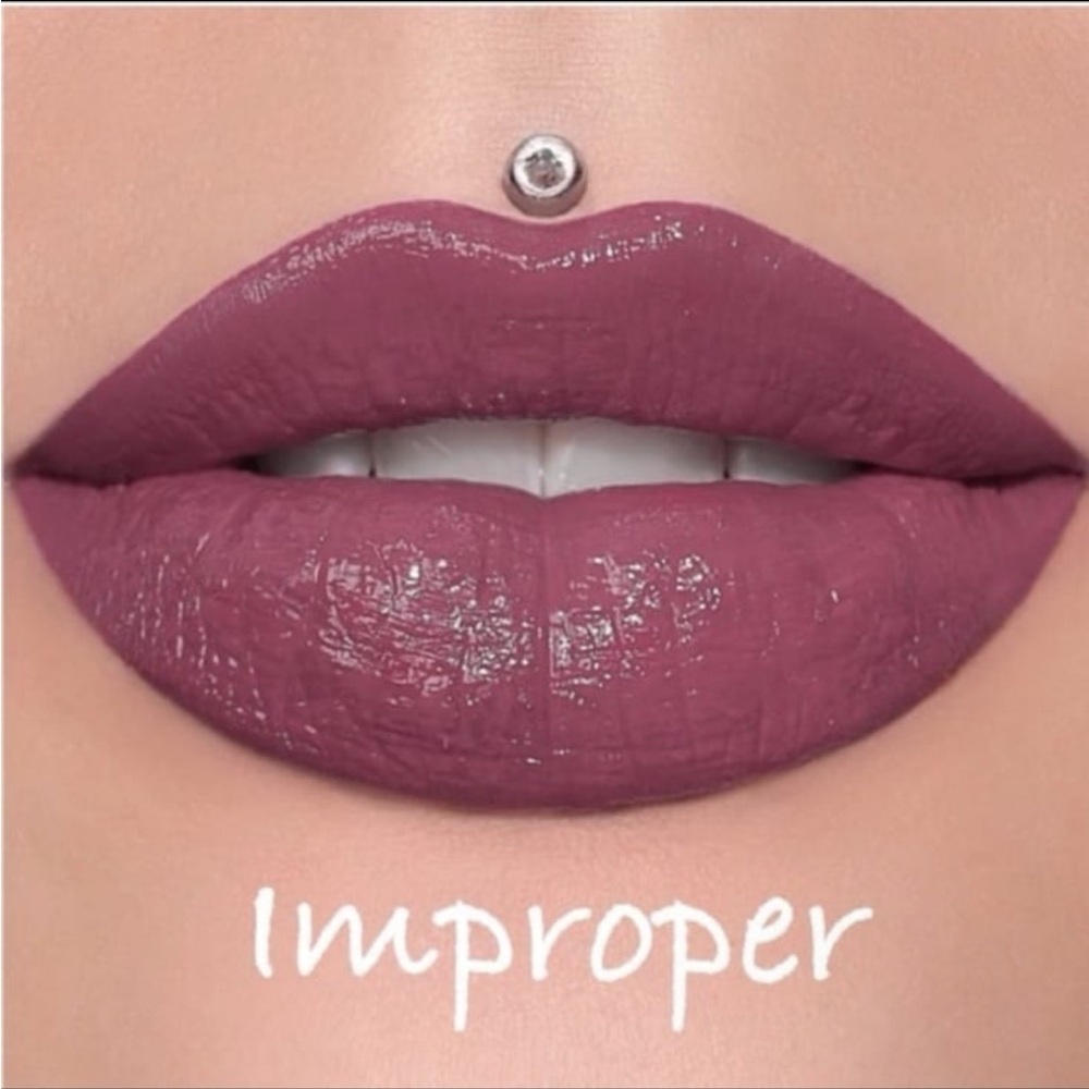 Jeffree Star Improper Supreme Gloss